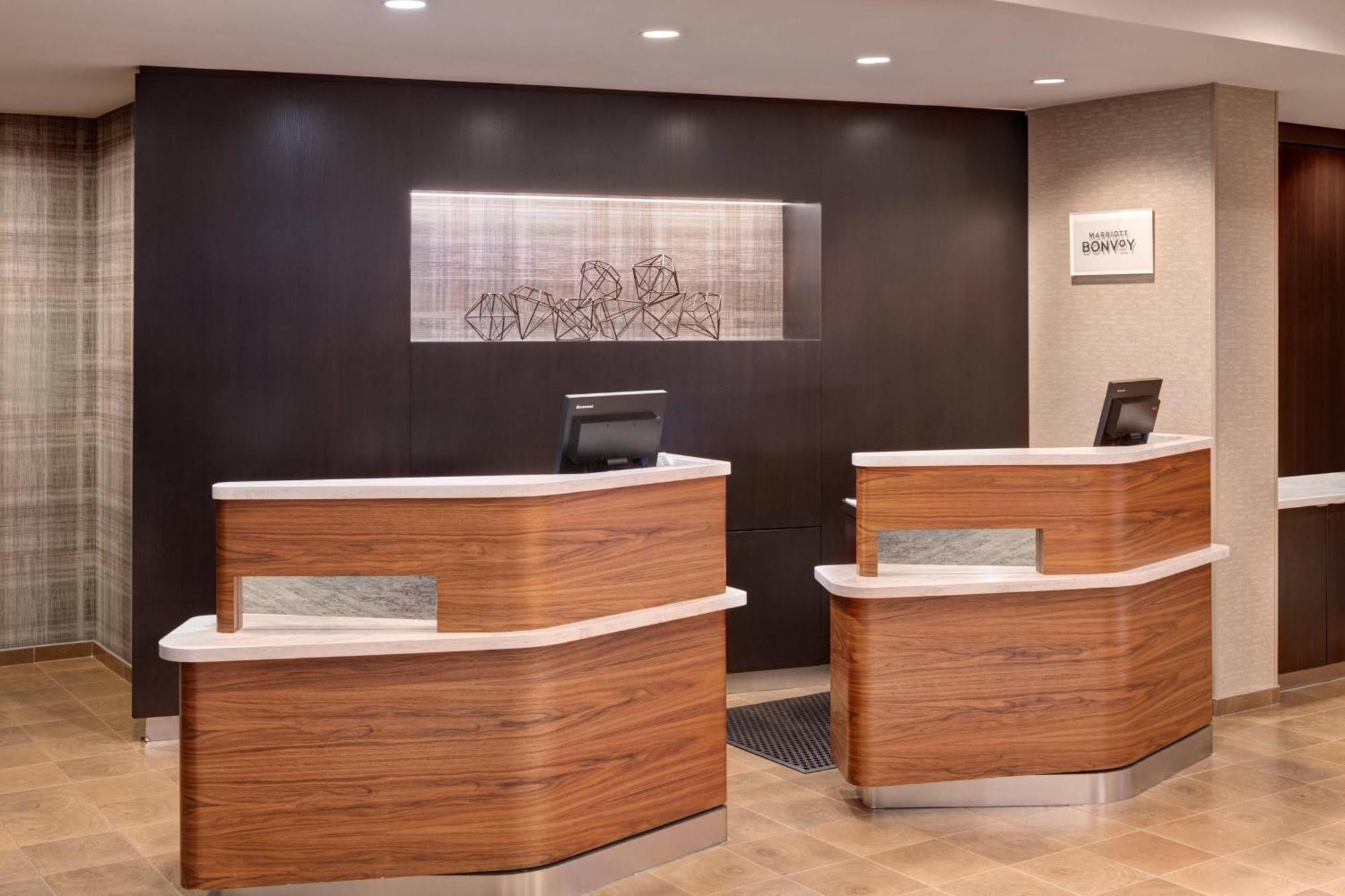 Courtyard By Marriott Pittsburgh Washington Meadow Lands Hotel Eksteriør billede