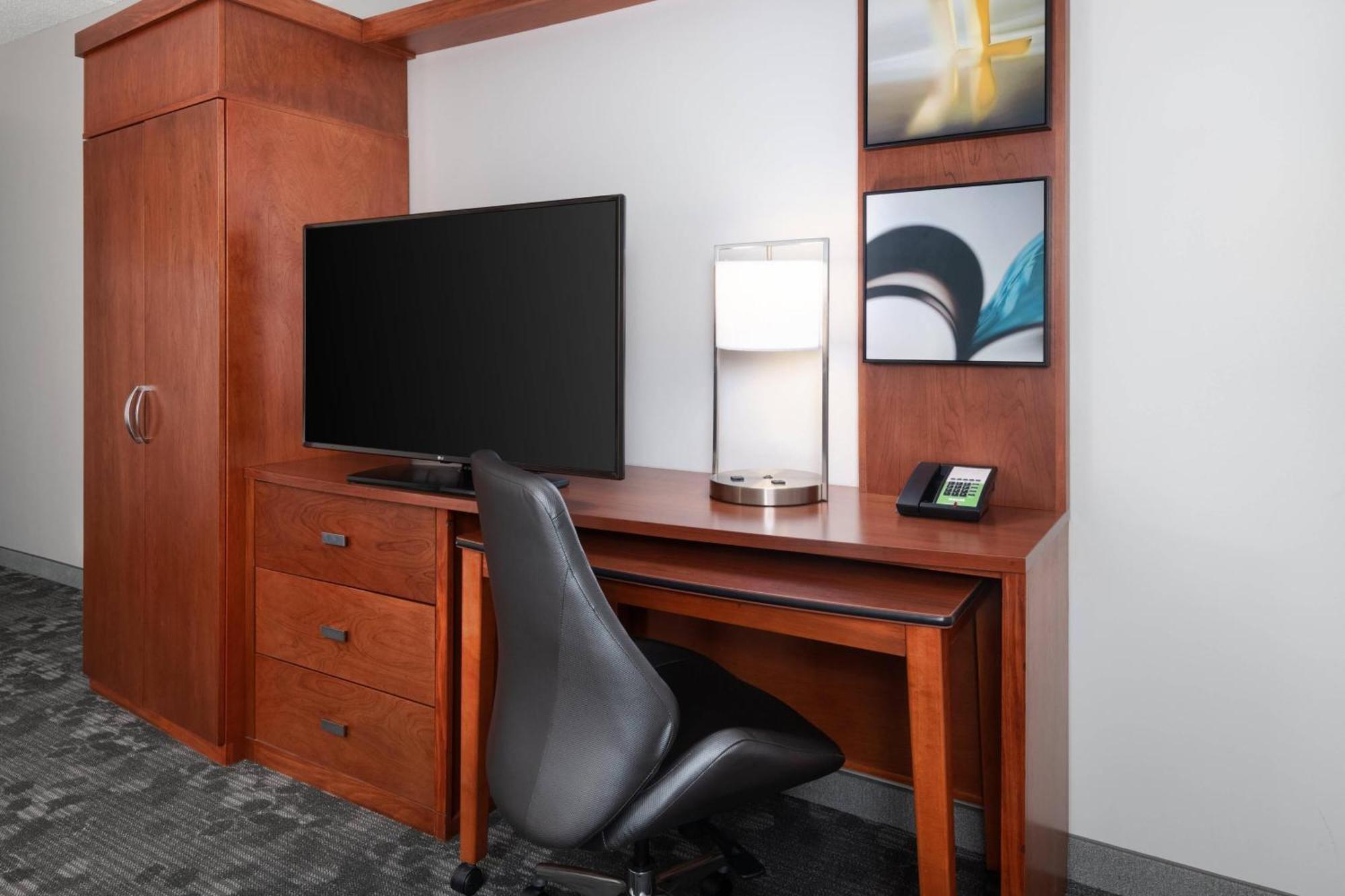 Courtyard By Marriott Pittsburgh Washington Meadow Lands Hotel Eksteriør billede