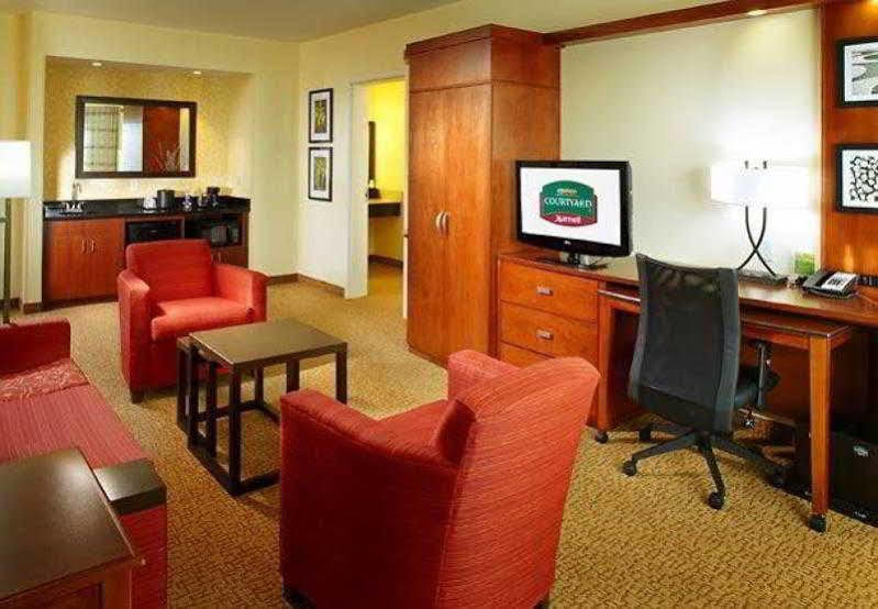 Courtyard By Marriott Pittsburgh Washington Meadow Lands Hotel Eksteriør billede