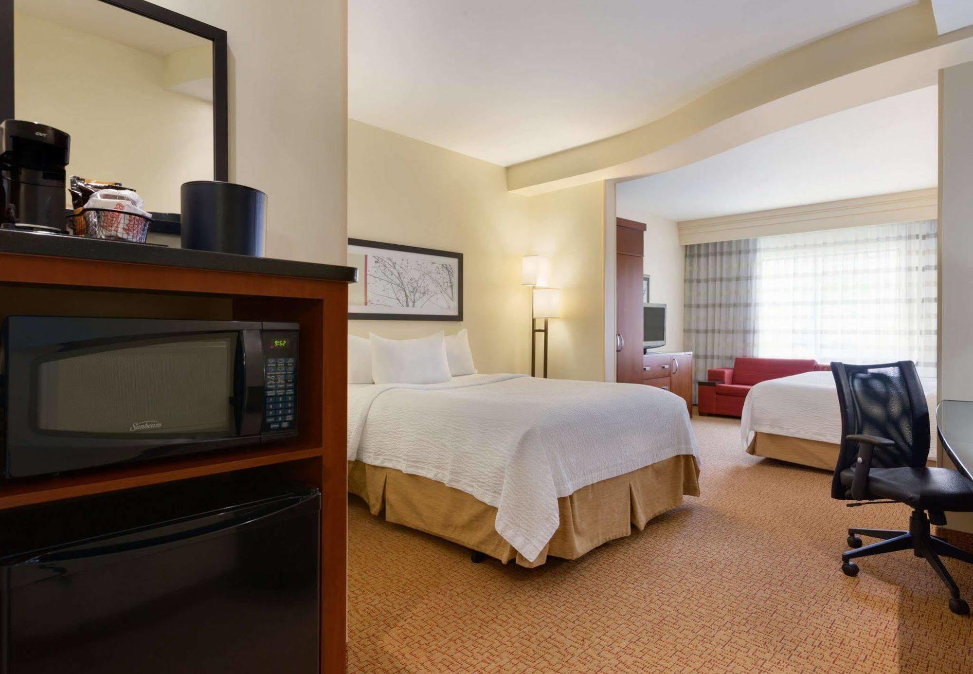 Courtyard By Marriott Pittsburgh Washington Meadow Lands Hotel Eksteriør billede